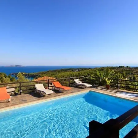 Alonissos 4-bedroom Large With Private Pool Villa
