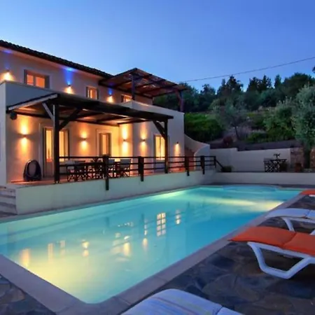 Villa Alonissos 4-bedroom Large With Private Pool