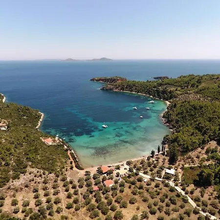 Alonissos 4-bedroom Large With Private Pool