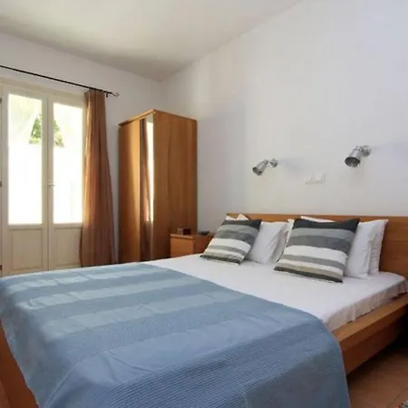 Villa Alonissos 4-bedroom Large With Private Pool